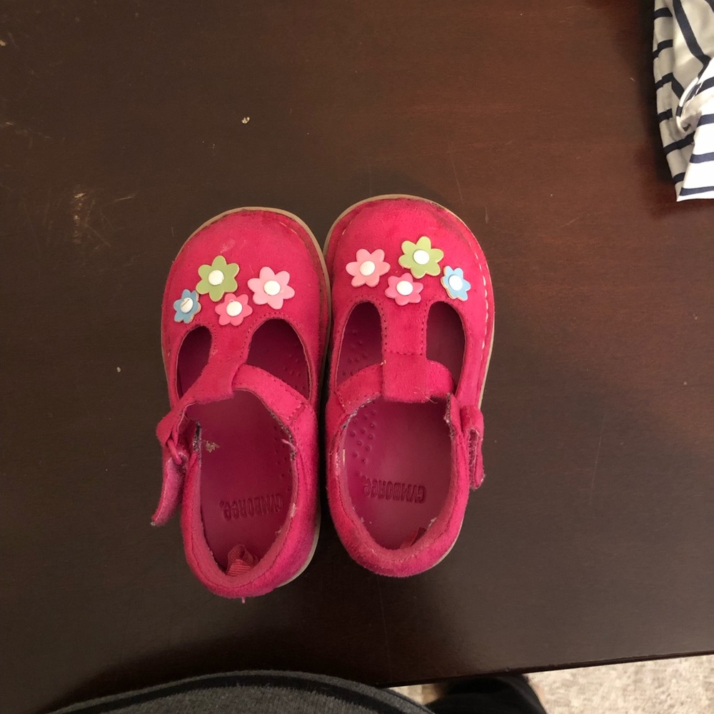 Toddler size 5 shoes